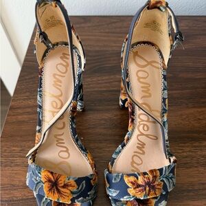 Sam Edelman Women's Heels - Navy and Mustard Floral